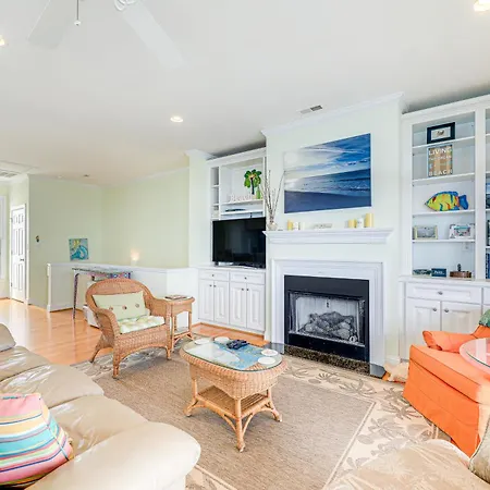Atlantic Beach Retreat With 2 Decks Steps To Beach!